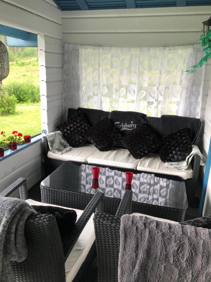 Mysig Timmerstuga Med Braskamin Naera Hovfjaellet Torsby Ngoại thất bức ảnh