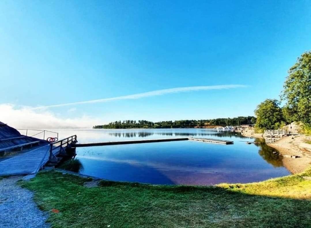 Mysig Timmerstuga Med Braskamin Naera Hovfjaellet Torsby Ngoại thất bức ảnh