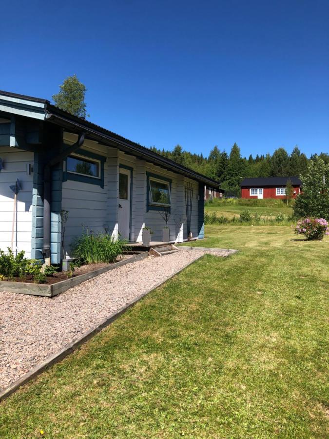Mysig Timmerstuga Med Braskamin Naera Hovfjaellet Torsby Ngoại thất bức ảnh